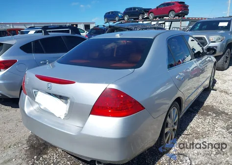 2006 Honda Accord 3.0 Ex z USA, uszkodzony, nr VIN 1HGCM66846A021570